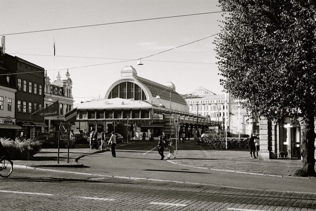 Central city near canal - Gothenburg Sweden : Points of Interest - HH Lifestyle Travel