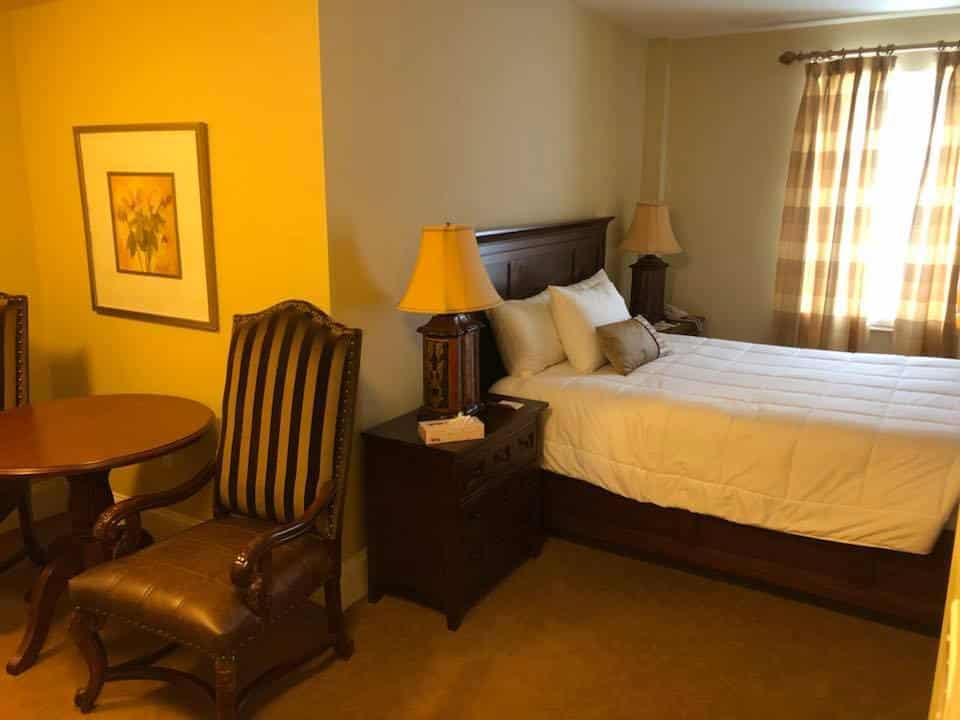 Grant Hall Suite, Moose Jaw