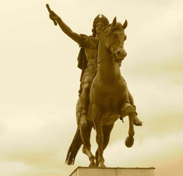 Louis XIV statue in Promenade du Peyrou - Visiting Sète and Montpellier - HH Lifestyle Travel