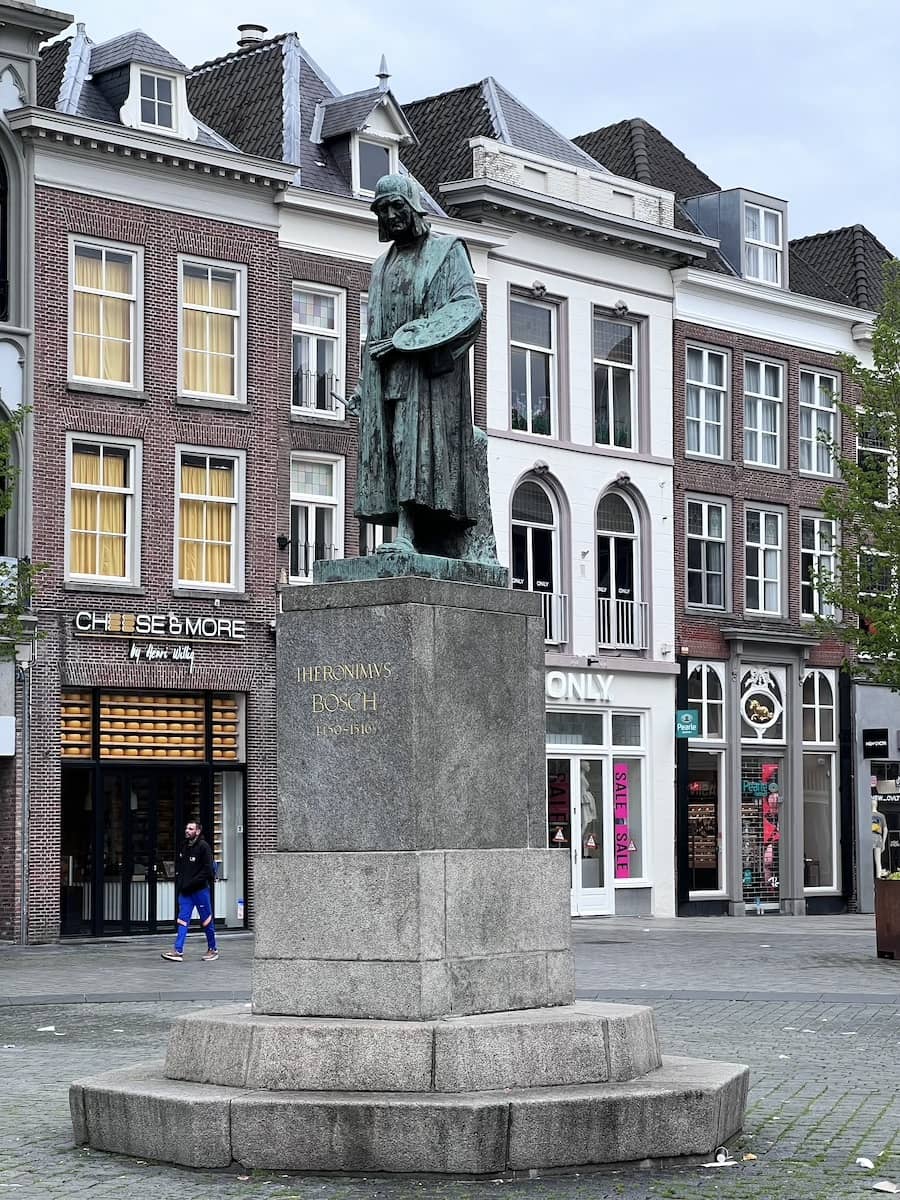 Bosch statue on Market Square
