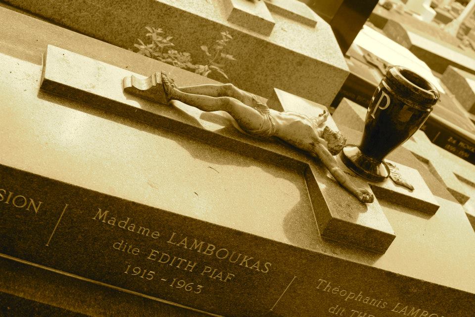 Edith Piaf's grave at Pere Lachaise