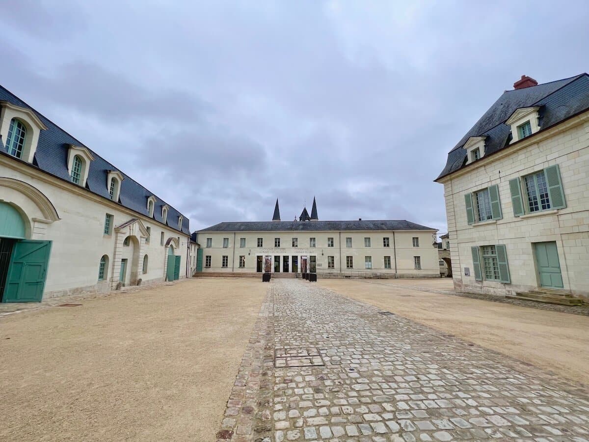 Fontevraud l'Abbaye