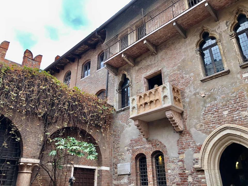 Juliet's balcony in Verona - Photo by Hannah Henderson