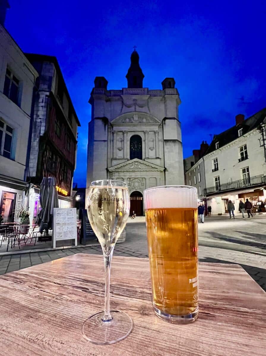 Place Saint Pierre, Saumur