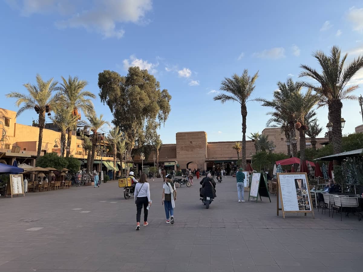 Tinsmiths Square