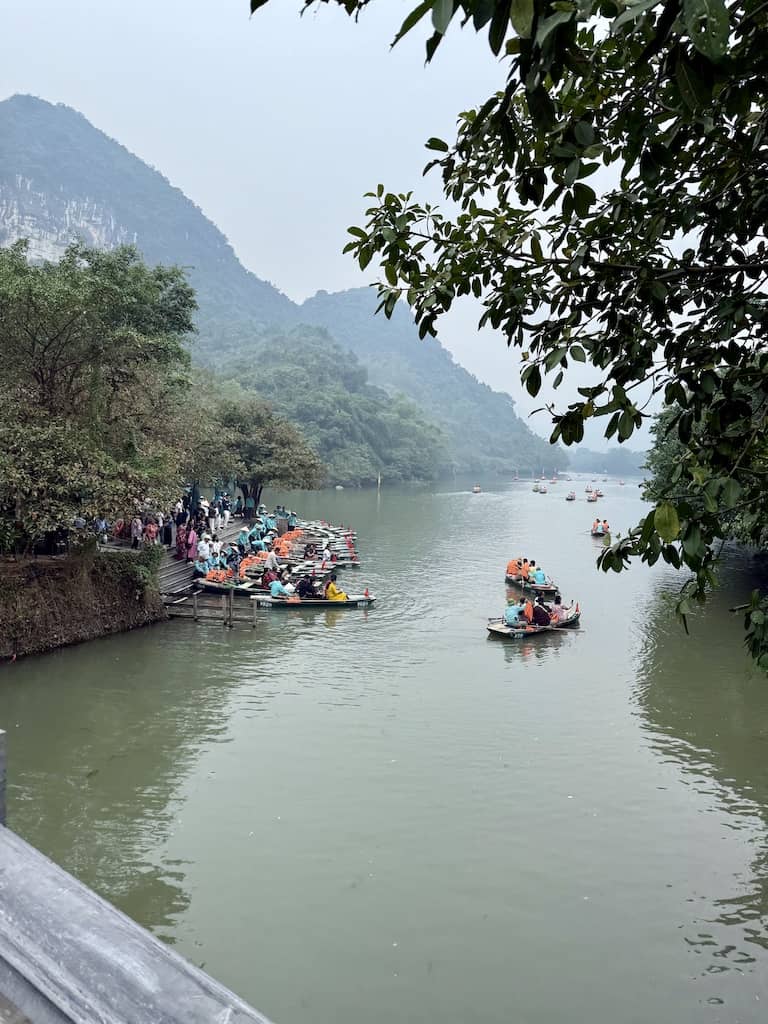 Trang An Boat Ride, Ninh Binh