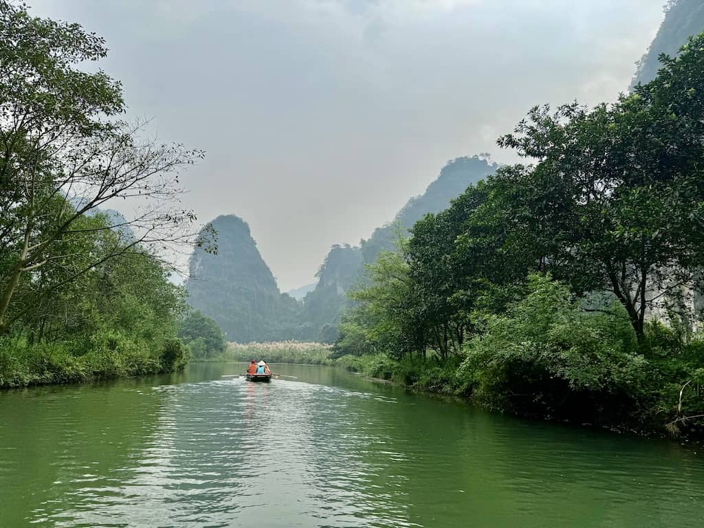 Trang An Boat Ride, Ninh Binh