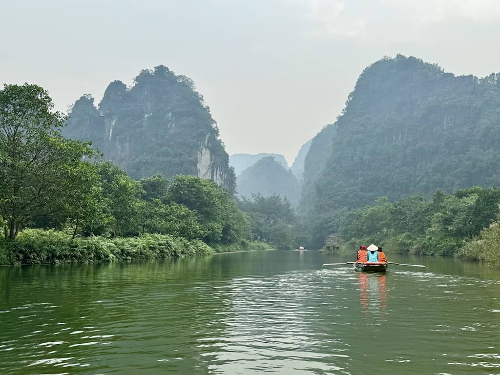 Trang An Boat Ride, Ninh Binh