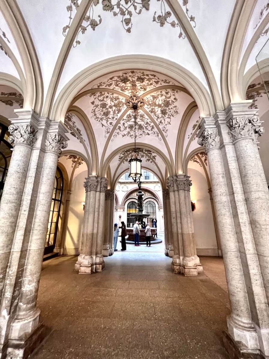 Ferstel Passage, Vienna