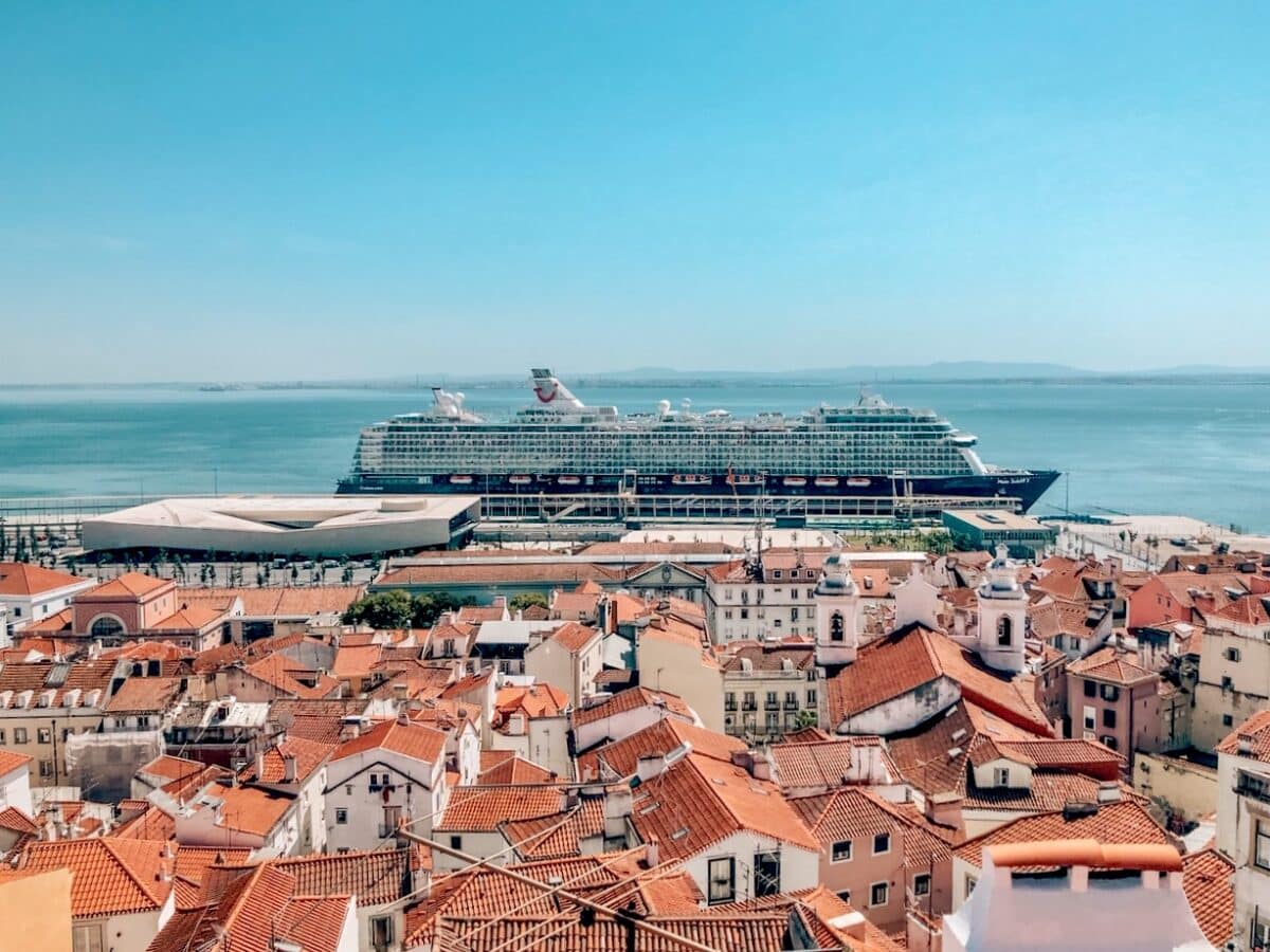 Lisbon - Photo by Mayuri from ToSomePlaceNew
