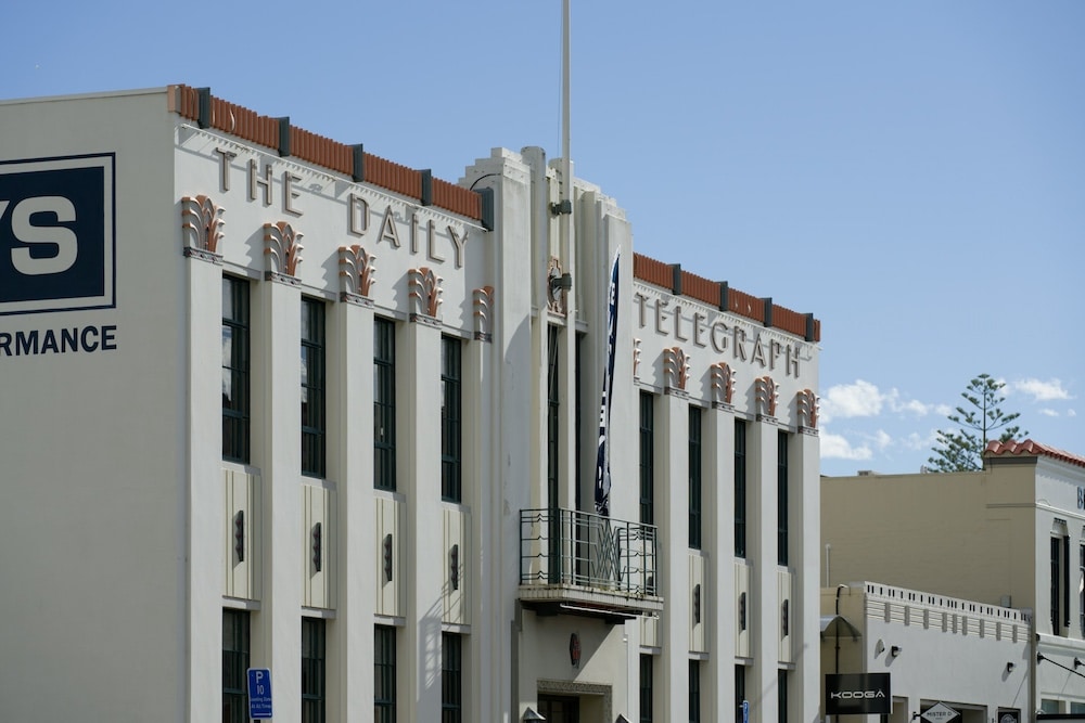 Art deco in Napier - Photo by Colin Watts on Unsplash